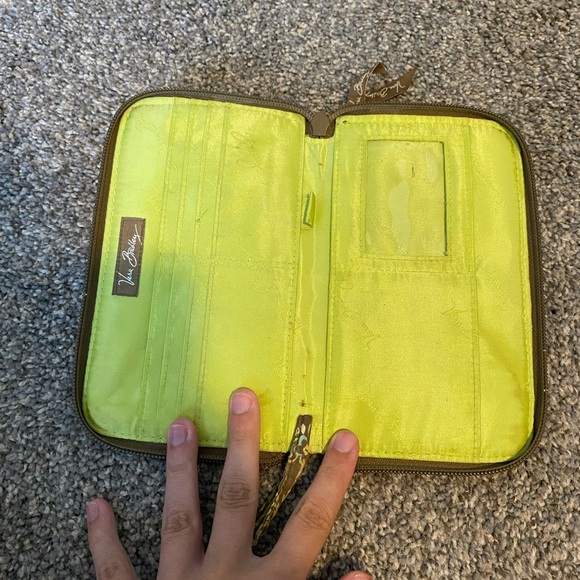 Vera Bradley Green/White/ blue clutch zip around wallet - Picture 3 of 4